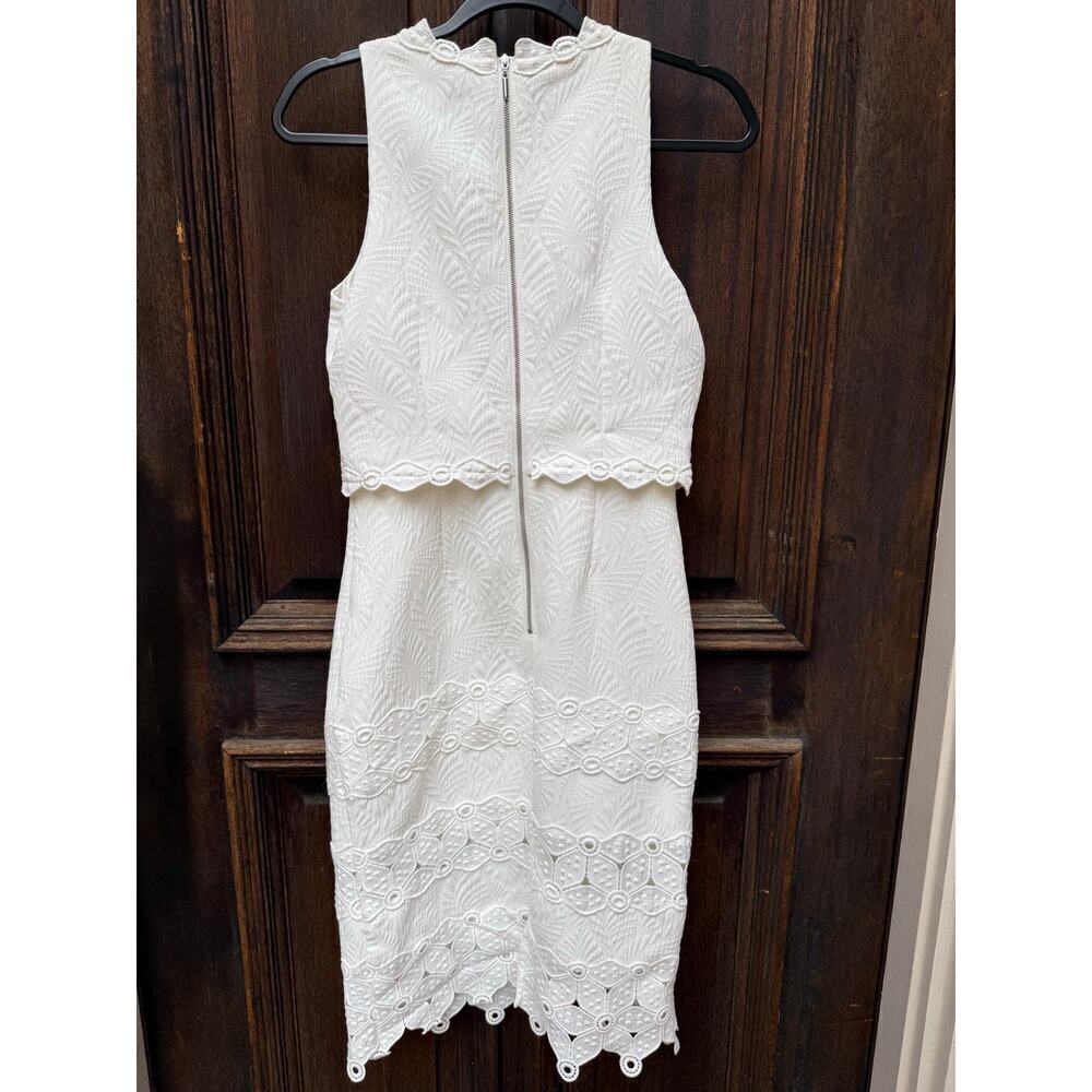 Antonio Melani White Embroidered Lace Sheath Dress Size 2 - Picture 5 of 5